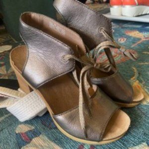 Dansko gun metal open toe sandal, 39